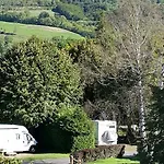 Les Vernieres Sancy キャンプ場 5*