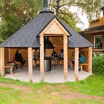 Les Vernieres Sancy キャンプ場 5*