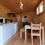 キャンプ場 Les Vernieres Sancy ラ・ブルブール
