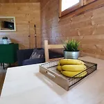 キャンプ場 Les Vernieres Sancy 5*