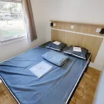 Les Vernieres Sancy キャンプ場 5*