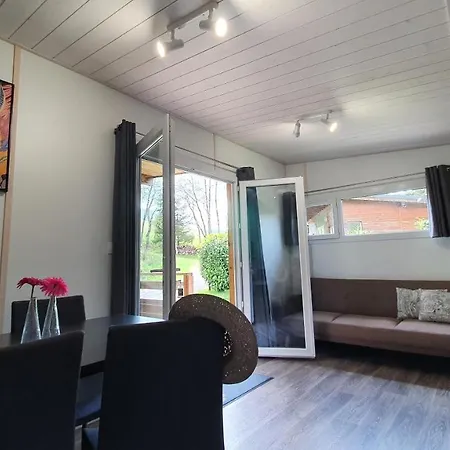 مكان تخييم Les Vernieres Sancy 5*