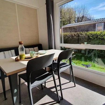 مكان تخييم Les Vernieres Sancy 5*