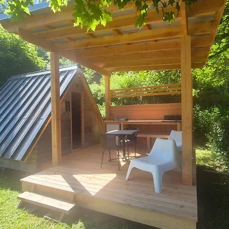 Camping Les Vernieres Sancy La Bourboule