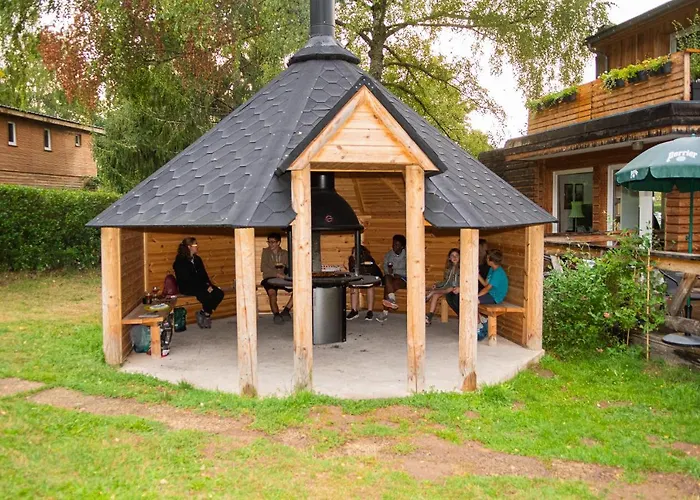 Les Vernieres Sancy キャンプ場 5*