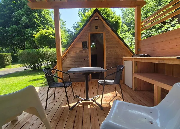 キャンプ場 Les Vernieres Sancy 5*